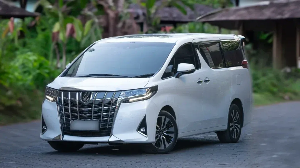 Toyota Alphard Executive Lounge